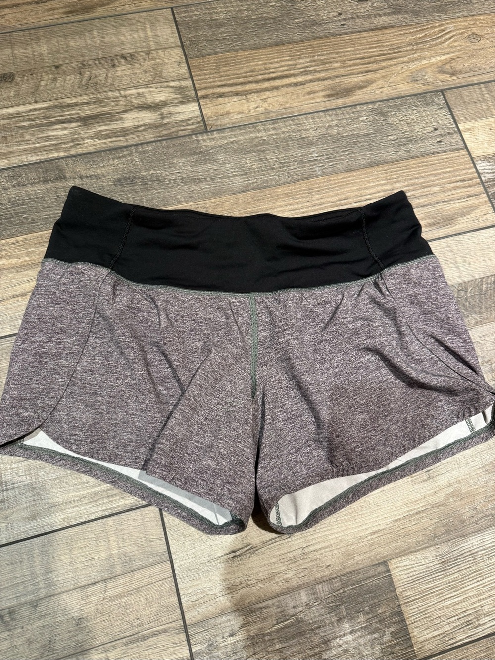lululemon Speed Ups Size 4 EUC